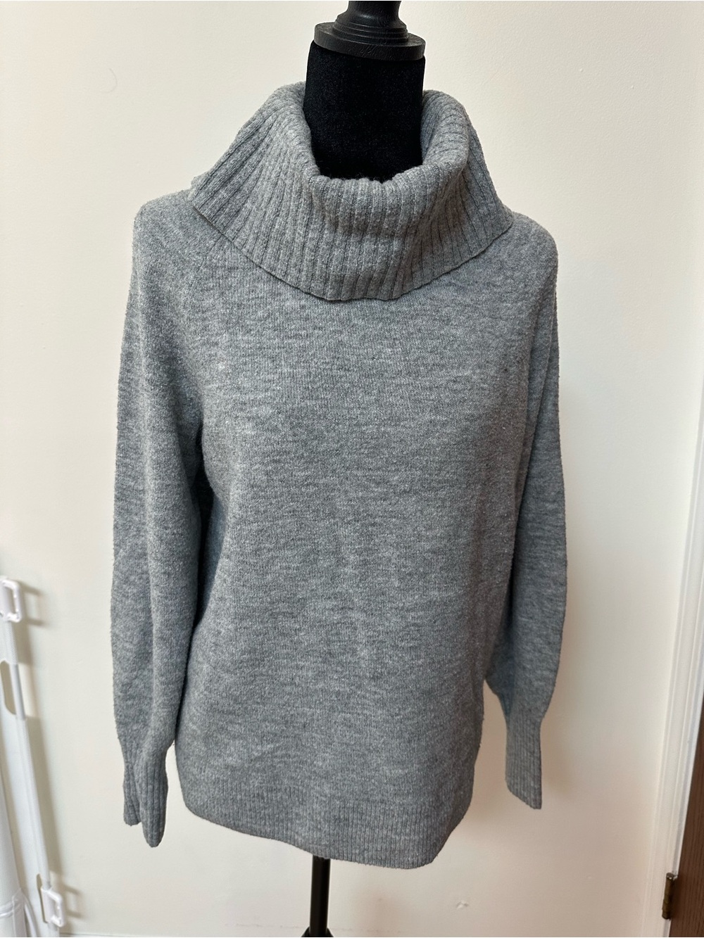 Banana Republic Gray Cowl Neck Sweater w/ Loose Fit - Size Small